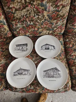 Juego 4 Platos Decorativos Arquitectura