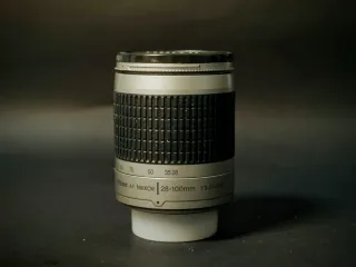 Nikon D800 Full Frame 36.3 MP + 28-100 objetivo