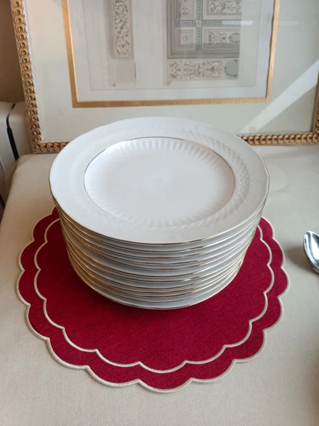 12 Platos Llanos Porcelana Dorados