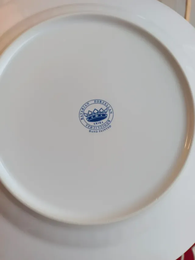 12 Platos Llanos Porcelana Dorados