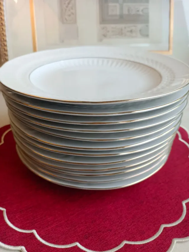 12 Platos Llanos Porcelana Dorados
