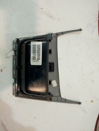 Embellecedor radio BMW serie 1
