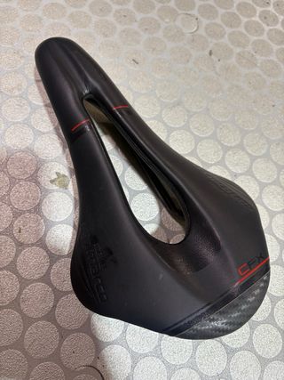 Sillín SELLE SAN MARCO SHORTFIT CFX Carbon