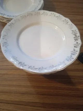 Bajilla antigua con sello