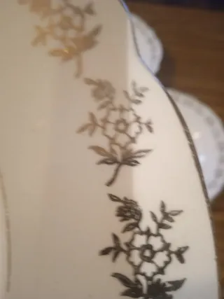 Bajilla antigua con sello