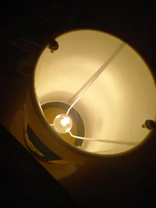 Lampada da comodino per bambini...leggermente macc