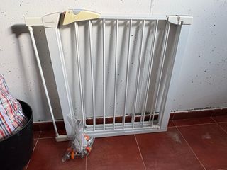 Barrera seguridad infantil Munchkin