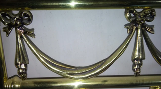 Cabecero de latón dorado