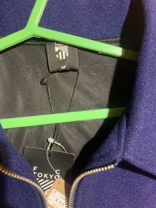 Giacca FC Tokyo nuova con cartellino, taglia M