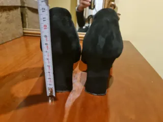 Zapatos de tacón Paco Herrero, negros.