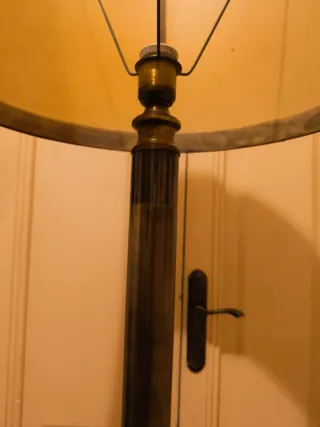 Lámpara de pie clásica beige