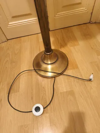 Lámpara de pie clásica beige