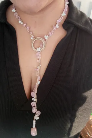 Collar macramé con piedras