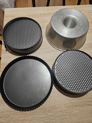 Moldes desmontables 24cm y báscula