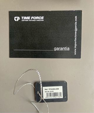 Reloj Time Force de acero inoxidable.