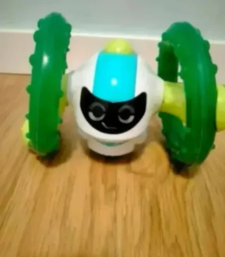 Robot musical rodante luminoso