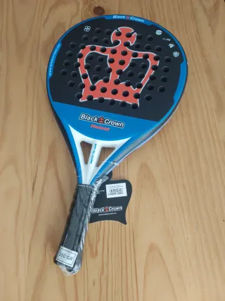 Black Crown Rebel Padel - Poco Peso