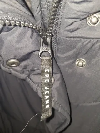 Plumas Pepe Jeans extra largo Talla M pero da como