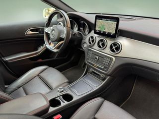 Mercedes-Benz GLA 220D Autom. - !! 51.000 kms !!