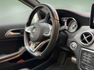 Mercedes-Benz GLA 220D Autom. - !! 51.000 kms !!