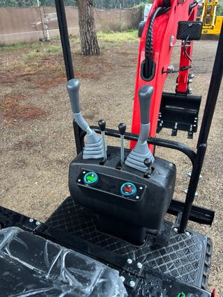 Mini excavadora diésel