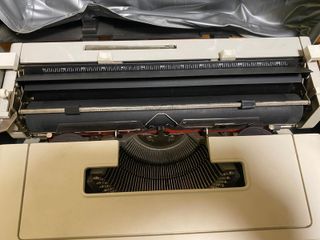 Máquina de escribir Elsa 1246