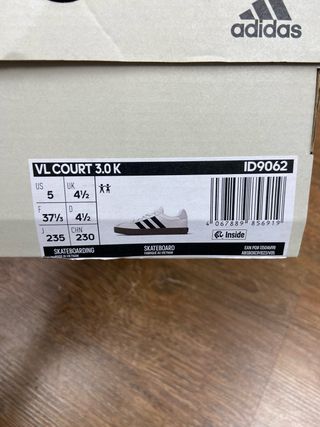 Zapatillas Adidas VL Court Blancas y Beige