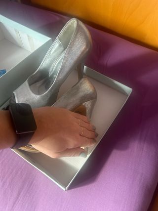 Zapatos de tacón plateados talla 37 usados dos vec