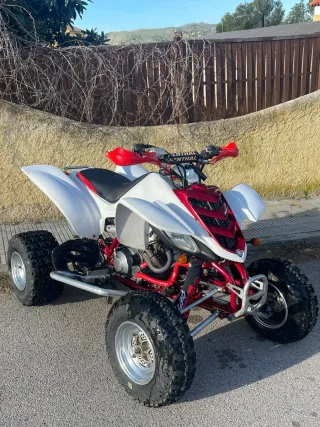 Yamaha Raptor 660R 2005, ultimo modelo.