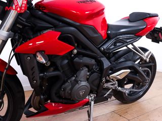 TRIUMPH STREET TRIPLE 660 S ABS