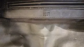 Bolso pelo Zara estampado serpiente.