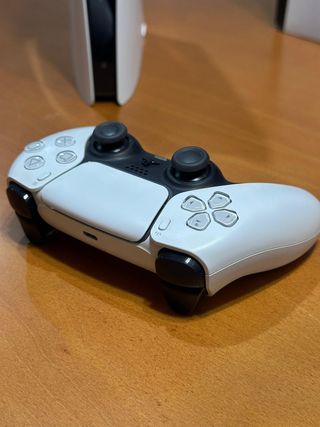 Impoluta | PS5 Slim Digital