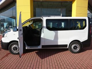 RENAULT Trafic Passenger Energy Blue dCi 145CV