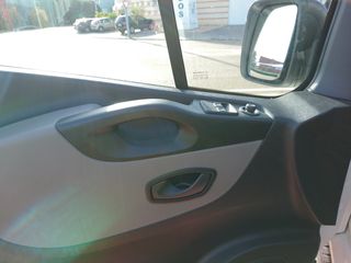 RENAULT Trafic Passenger Energy Blue dCi 145CV