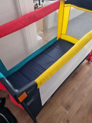 Cuna de viaje plegable