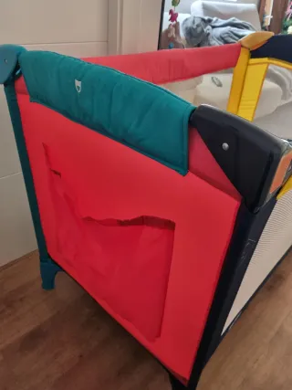 Cuna de viaje plegable