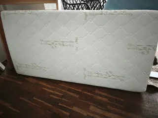 Colchón niño 150x70 + somier y estructura ikea