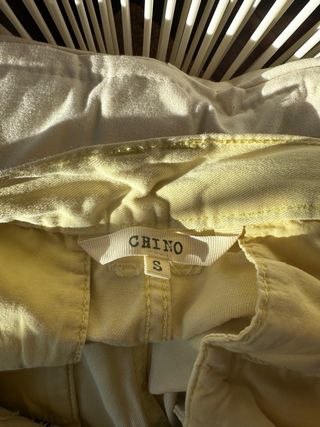 Pantalón Chino Billabong Amarillo