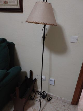 Lámpara de pie