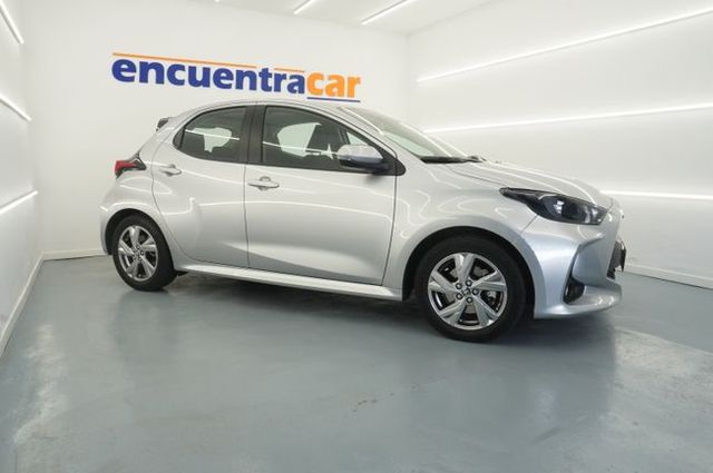 Toyota Yaris 120 H ACTIVE PLUS