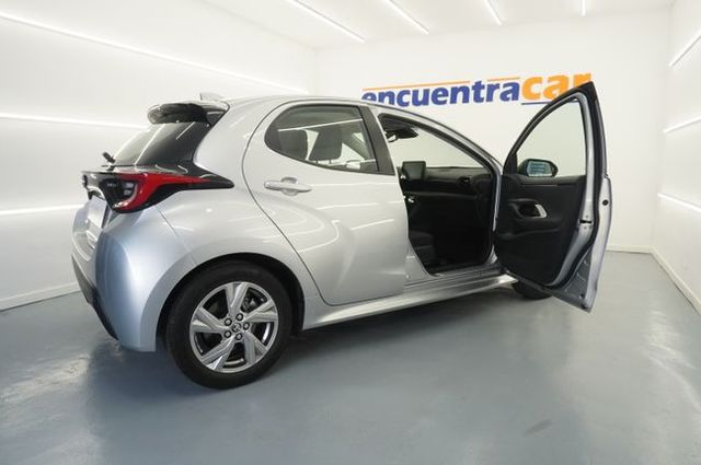 Toyota Yaris 120 H ACTIVE PLUS