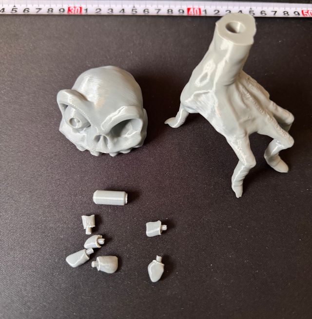 Figura Mano Medievil para montar y Pintar