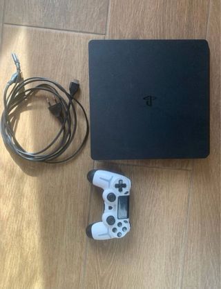 PS4 Slim 1TB Negra + juego Gta V