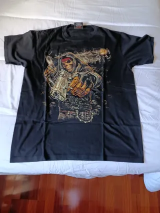 Camiseta Oficial, Negra Estampada Calavera
