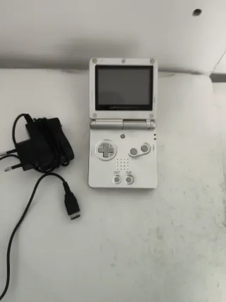 Nintendo Game Boy Advance SP Plata