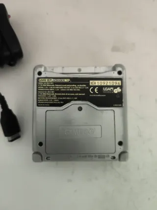 Nintendo Game Boy Advance SP Plata