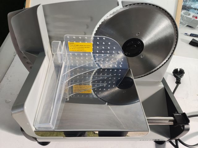 Cortafiambres Eléctrico OSTBA, Maquina de Cortar