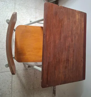 Pupitre y silla vintage años 80