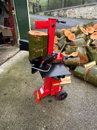Alquiler: Astilladora de leña 7 Toneladas
