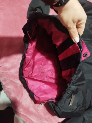 Cazadora negra y rosa nueva